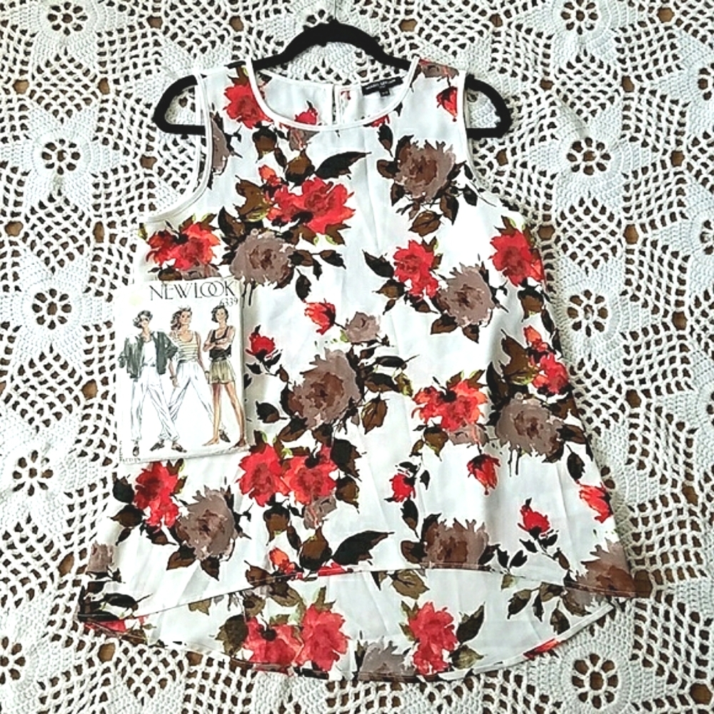 Mario Serrani Autumn Floral Sleeveless Top